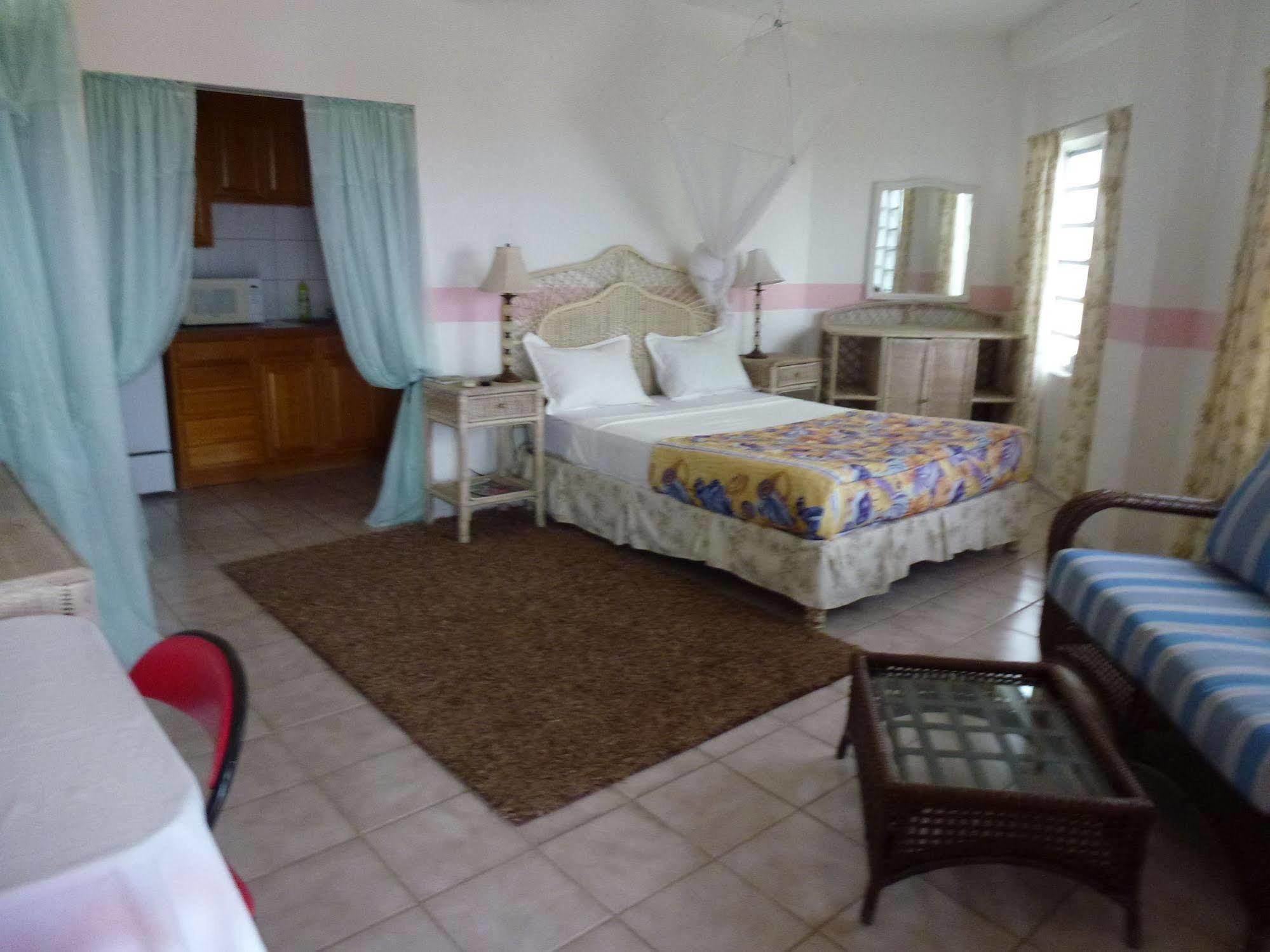 Inn La Galleria Five Islands Village Extérieur photo